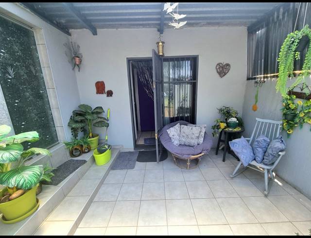 4 BEDROOM HOUSE FOR SALE IN MAYBERRY PARK